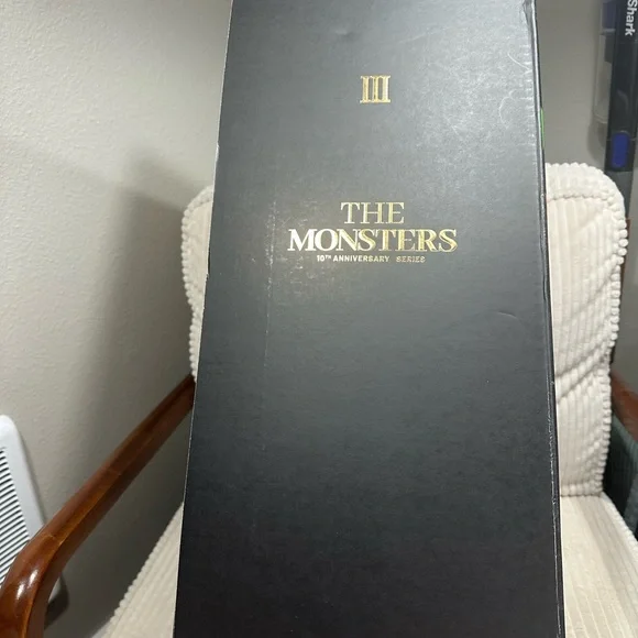 The Monsters 10th Anniversary Series Zimomo Vinyl Plush Doll.New in box. - Picture 14 of 16